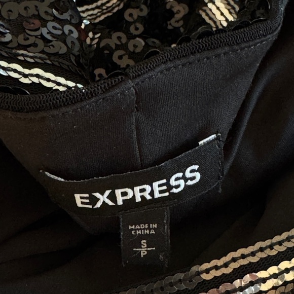 Dress Express Black and Gold Sequin Long Sleeve Dress - Picture 3 of 8